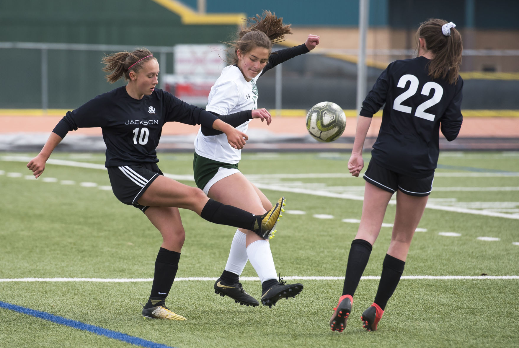 Lady Broncs soccer